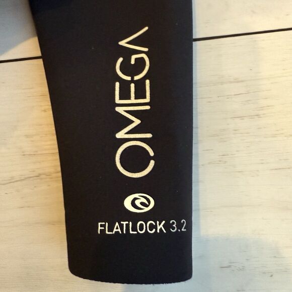 Rip Curl Women’s Size 8 Wet Suit Omega Flatlock 3.2 mm Black Back Zip - Picture 3 of 10